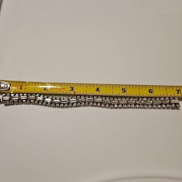 Kramer New York Vintage Rhinetone Bracelet see measurements - Picture 5 of 7